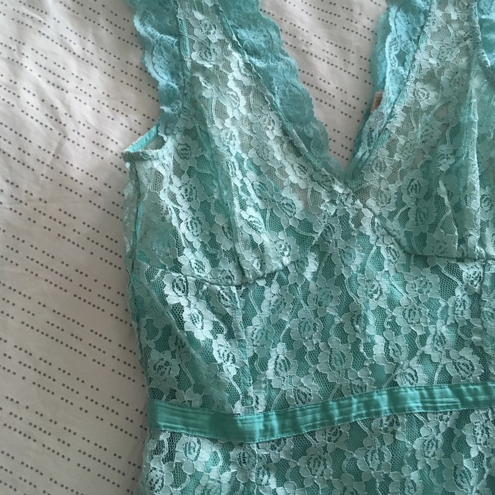 Lovely Lace Dress 🌷